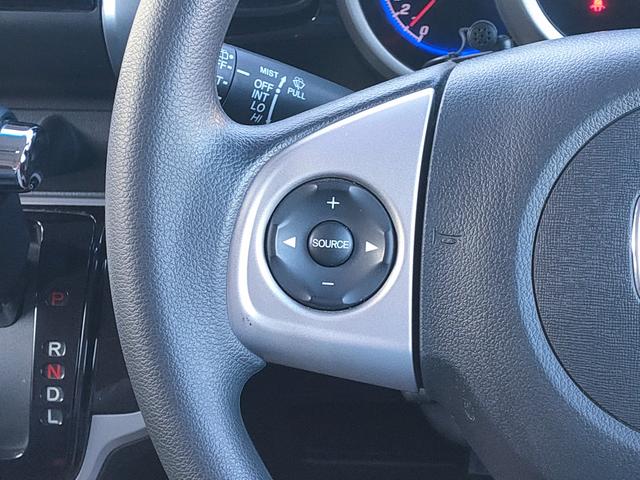 N-BOXカスタム G・Lパッケージ 両側パワースライド/フリップダウン/バックカメラ/ナビ/地デジ/DVD/キセノン/プッシュスタート/スマートキー/オートエアコン/オートライト/14インチアルミ/ISOFIX対応セカンドシート/(30枚目)