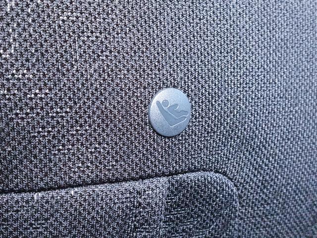 N-BOXカスタム G・Lパッケージ 両側パワースライド/フリップダウン/バックカメラ/ナビ/地デジ/DVD/キセノン/プッシュスタート/スマートキー/オートエアコン/オートライト/14インチアルミ/ISOFIX対応セカンドシート/(41枚目)