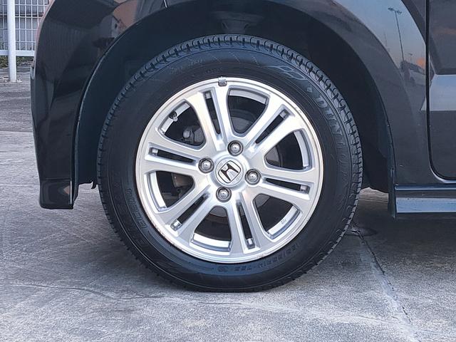 N-BOXカスタム G・Lパッケージ 両側パワースライド/フリップダウン/バックカメラ/ナビ/地デジ/DVD/キセノン/プッシュスタート/スマートキー/オートエアコン/オートライト/14インチアルミ/ISOFIX対応セカンドシート/(51枚目)