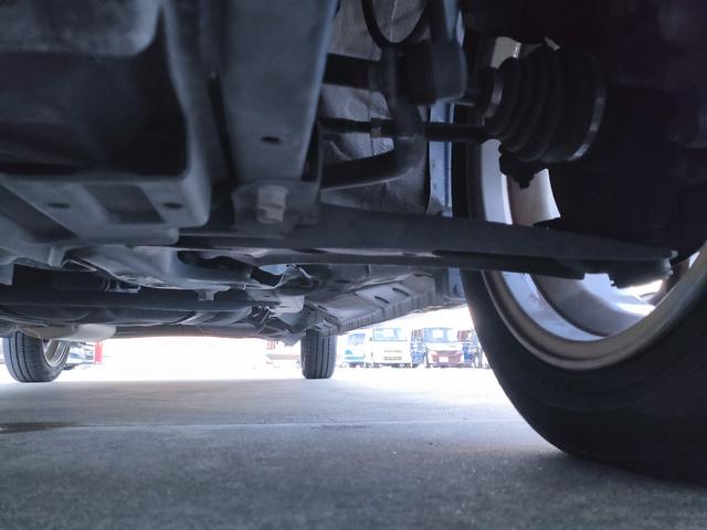 N-BOXカスタム G・Lパッケージ 両側パワースライド/フリップダウン/バックカメラ/ナビ/地デジ/DVD/キセノン/プッシュスタート/スマートキー/オートエアコン/オートライト/14インチアルミ/ISOFIX対応セカンドシート/(58枚目)