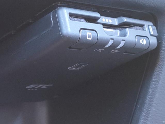 ｅＫワゴン Ｇ　走行１０３４７Ｋｍ／禁煙車／シートヒーター／オプションカラー／衝突軽減／ケンウッドナビ／フルセグ／Ｂｌｕｅｔｏｏｔｈオーディオ／ＤＶＤ／ＬＥＤヘッド／プッシュスタート／オートハイビーム／（6枚目）