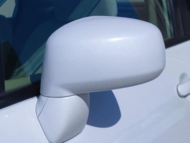 サイドミラーも目立つ傷なく良好なコンディション！