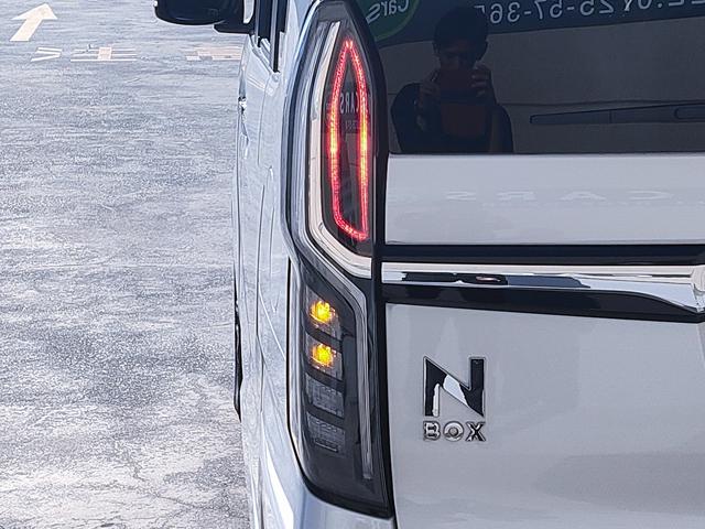 N-BOXカスタム G・Lホンダセンシング 衝突軽減/パワスラ/ナビ連動ドラレコ/ETC/ナビ/フルセグ/Bカメラ/Bluetooth/DVD再生/クルコン/フルLEDヘッド/LEDフォグ/オートハイビーム/14AW/スマートキー/(29枚目)