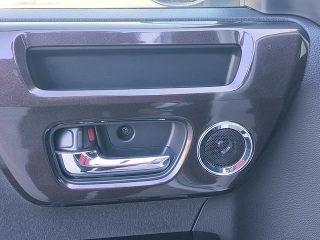 N-BOXカスタム G・Lホンダセンシング 衝突軽減/パワスラ/ナビ連動ドラレコ/ETC/ナビ/フルセグ/Bカメラ/Bluetooth/DVD再生/クルコン/フルLEDヘッド/LEDフォグ/オートハイビーム/14AW/スマートキー/(43枚目)