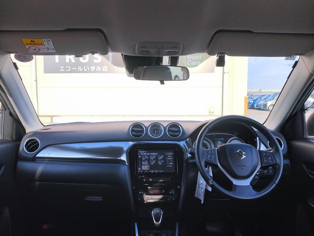 エスクード ハイブリッド ワンオーナー/禁煙車/4WD/衝突軽減/8型ナビ/ETC/バックカメラ/フルセグ/Bluetooth/DVD/シートヒーター/クルコン/LEDヘッド/純正17AW/スマートキー/プッシュスタート(3枚目)