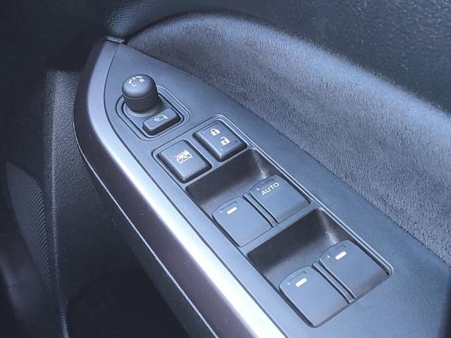 エスクード ハイブリッド ワンオーナー/禁煙車/4WD/衝突軽減/8型ナビ/ETC/バックカメラ/フルセグ/Bluetooth/DVD/シートヒーター/クルコン/LEDヘッド/純正17AW/スマートキー/プッシュスタート(33枚目)