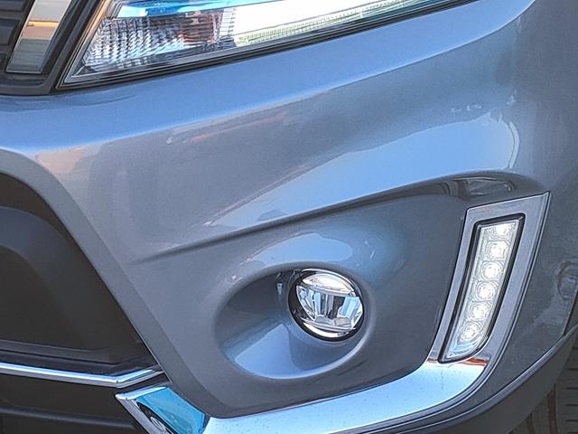 エスクード ハイブリッド ワンオーナー/禁煙車/4WD/衝突軽減/8型ナビ/ETC/バックカメラ/フルセグ/Bluetooth/DVD/シートヒーター/クルコン/LEDヘッド/純正17AW/スマートキー/プッシュスタート(49枚目)