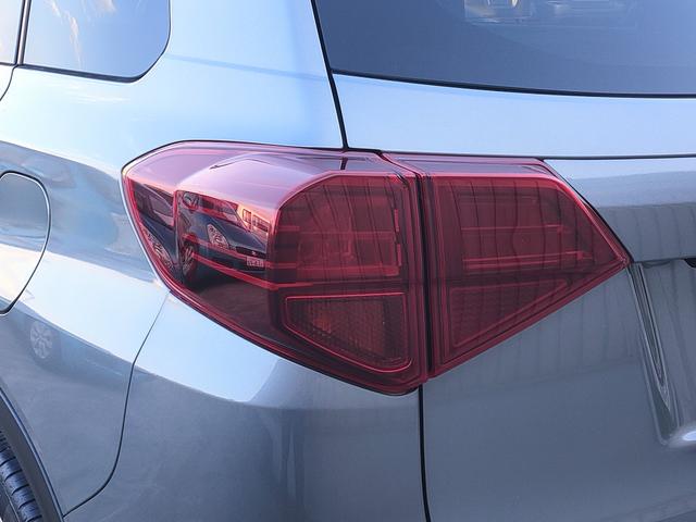 エスクード ハイブリッド ワンオーナー/禁煙車/4WD/衝突軽減/8型ナビ/ETC/バックカメラ/フルセグ/Bluetooth/DVD/シートヒーター/クルコン/LEDヘッド/純正17AW/スマートキー/プッシュスタート(52枚目)