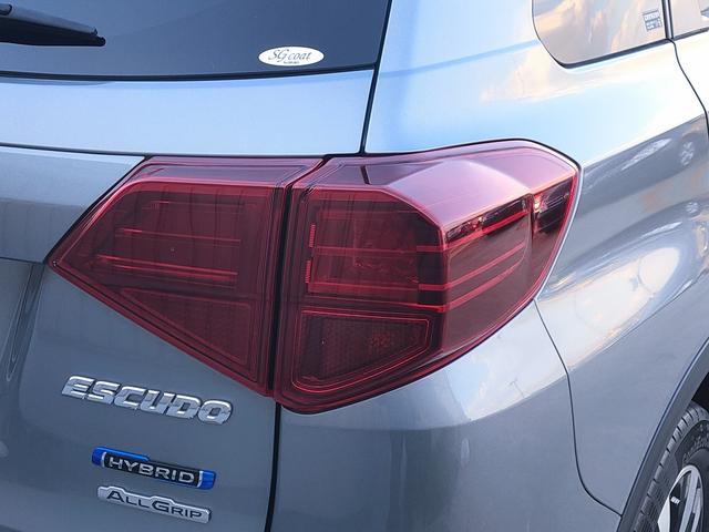 エスクード ハイブリッド ワンオーナー/禁煙車/4WD/衝突軽減/8型ナビ/ETC/バックカメラ/フルセグ/Bluetooth/DVD/シートヒーター/クルコン/LEDヘッド/純正17AW/スマートキー/プッシュスタート(53枚目)