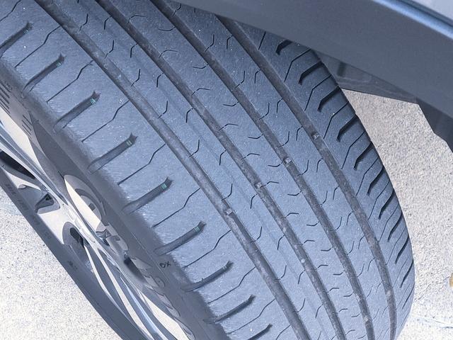 エスクード ハイブリッド ワンオーナー/禁煙車/4WD/衝突軽減/8型ナビ/ETC/バックカメラ/フルセグ/Bluetooth/DVD/シートヒーター/クルコン/LEDヘッド/純正17AW/スマートキー/プッシュスタート(59枚目)