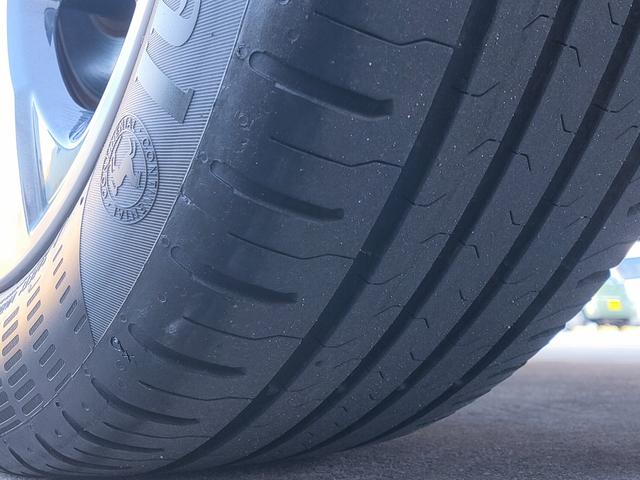 エスクード ハイブリッド ワンオーナー/禁煙車/4WD/衝突軽減/8型ナビ/ETC/バックカメラ/フルセグ/Bluetooth/DVD/シートヒーター/クルコン/LEDヘッド/純正17AW/スマートキー/プッシュスタート(61枚目)