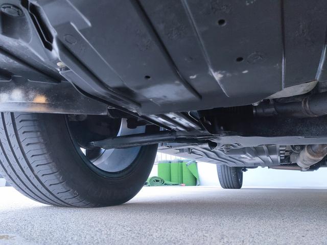 エスクード ハイブリッド ワンオーナー/禁煙車/4WD/衝突軽減/8型ナビ/ETC/バックカメラ/フルセグ/Bluetooth/DVD/シートヒーター/クルコン/LEDヘッド/純正17AW/スマートキー/プッシュスタート(63枚目)