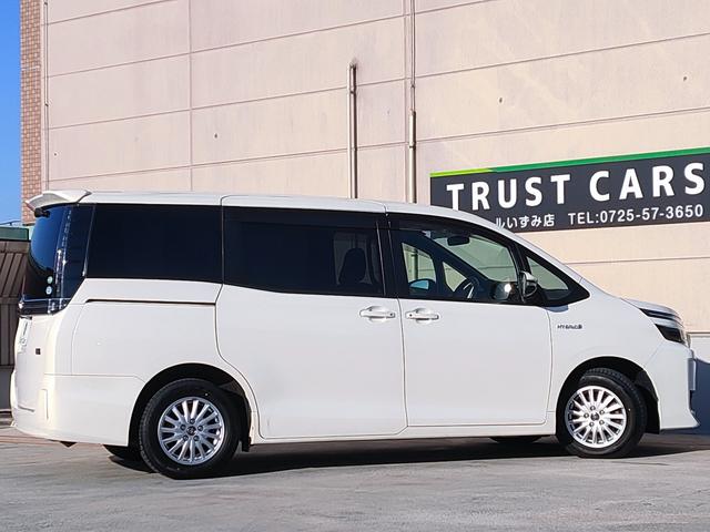 ヴォクシー ハイブリッドV 禁煙車/両側パワスラ/フリップダウン/クルコン/シートヒーター/ETC/ナビ/フルセグ/DVD再生/CD/LEDヘッド/スマートキー/プッシュスタート/15インチアルミ/(11枚目)