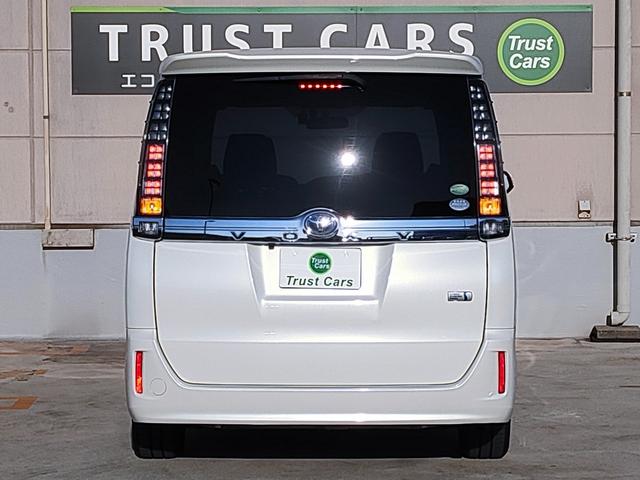 ヴォクシー ハイブリッドV 禁煙車/両側パワスラ/フリップダウン/クルコン/シートヒーター/ETC/ナビ/フルセグ/DVD再生/CD/LEDヘッド/スマートキー/プッシュスタート/15インチアルミ/(15枚目)