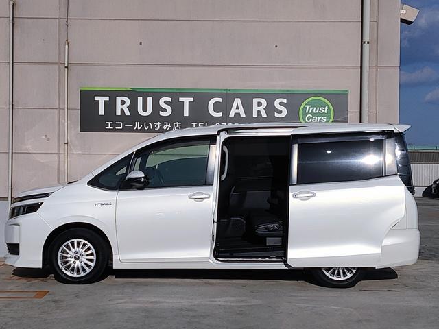 ヴォクシー ハイブリッドV 禁煙車/両側パワスラ/フリップダウン/クルコン/シートヒーター/ETC/ナビ/フルセグ/DVD再生/CD/LEDヘッド/スマートキー/プッシュスタート/15インチアルミ/(18枚目)