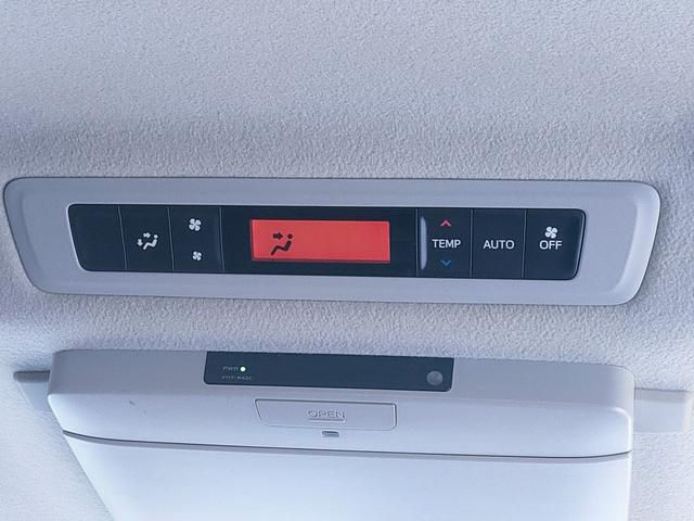 ヴォクシー ハイブリッドV 禁煙車/両側パワスラ/フリップダウン/クルコン/シートヒーター/ETC/ナビ/フルセグ/DVD再生/CD/LEDヘッド/スマートキー/プッシュスタート/15インチアルミ/(45枚目)