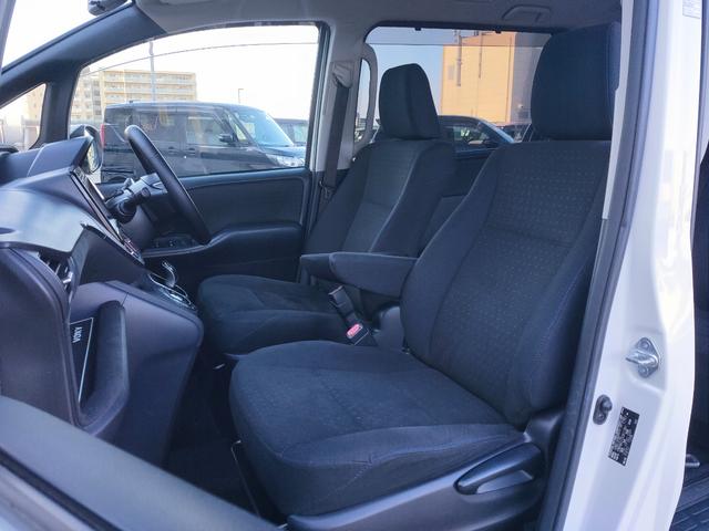 ヴォクシー ハイブリッドV 禁煙車/両側パワスラ/フリップダウン/クルコン/シートヒーター/ETC/ナビ/フルセグ/DVD再生/CD/LEDヘッド/スマートキー/プッシュスタート/15インチアルミ/(52枚目)