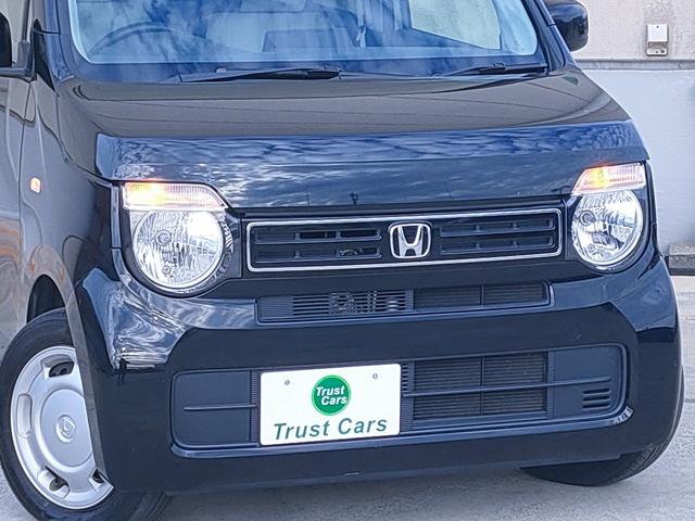 特徴的なヘッドライトや柔らかいラインで統一感のあるフロントフェイス！