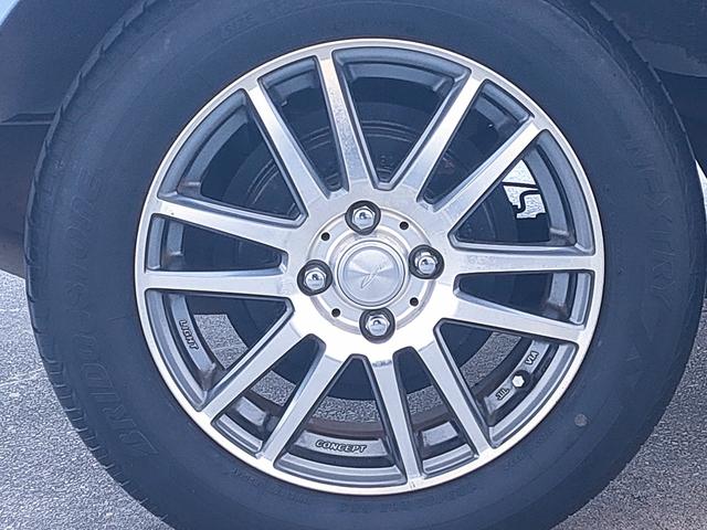 フリードハイブリッド ジャストセレクション　禁煙車／７人乗り／パワスラ／クルーズコントロール／ＥＴＣ／ナビ／Ｂカメラ／Ｂｌｕｅｔｏｏｔｈ／フルセグ／ＤＶＤ再生／ＣＤ／スマートキー／社外１５ＡＷ／オートエアコン／タイミングチェーン／ＩＳＯＦＩＸ（38枚目）