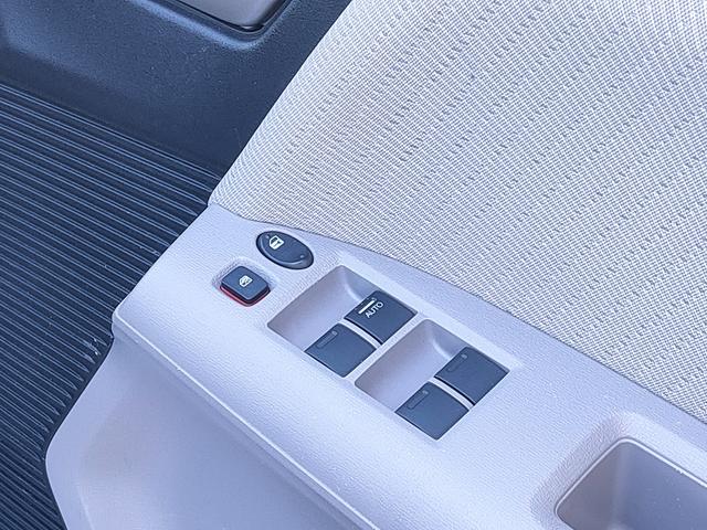 フリードハイブリッド ジャストセレクション　禁煙車／７人乗り／パワスラ／クルーズコントロール／ＥＴＣ／ナビ／Ｂカメラ／Ｂｌｕｅｔｏｏｔｈ／フルセグ／ＤＶＤ再生／ＣＤ／スマートキー／社外１５ＡＷ／オートエアコン／タイミングチェーン／ＩＳＯＦＩＸ（57枚目）