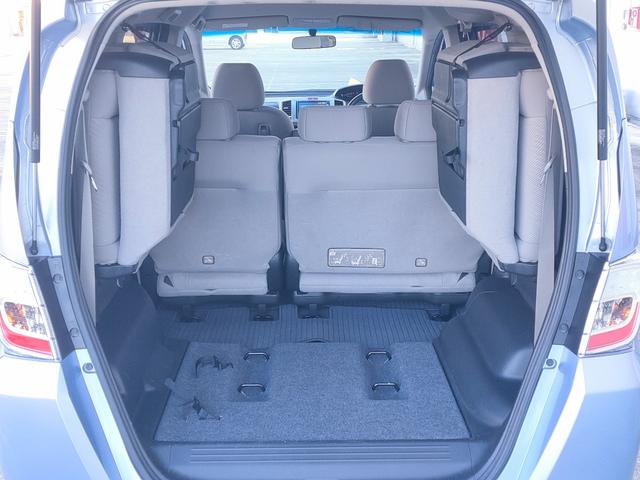 フリードハイブリッド ジャストセレクション　禁煙車／７人乗り／パワスラ／クルーズコントロール／ＥＴＣ／ナビ／Ｂカメラ／Ｂｌｕｅｔｏｏｔｈ／フルセグ／ＤＶＤ再生／ＣＤ／スマートキー／社外１５ＡＷ／オートエアコン／タイミングチェーン／ＩＳＯＦＩＸ（66枚目）