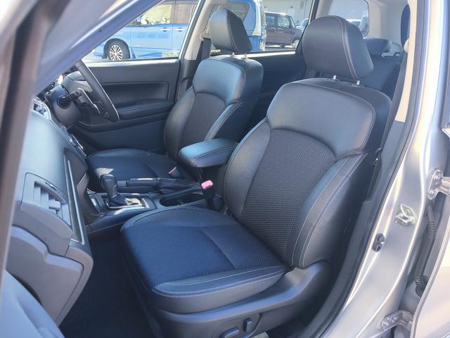 フォレスター 2.0XT アイサイト アイサイト/4WD/ターボ/パワーバックドア/ルーフボックス/ETC/ナビ/フルセグ/Bluetooth/DVD再生/シートヒーター/パワーシート/プッシュスタート/HID/純正18インチアルミ(43枚目)