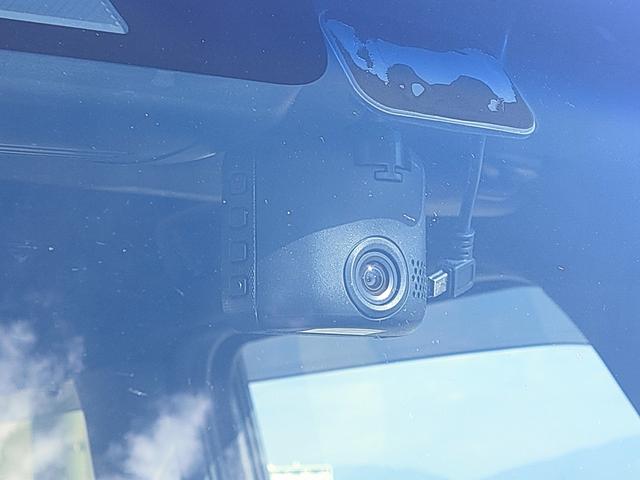 Ｎ－ＢＯＸカスタム Ｇ・Ｌホンダセンシング　禁煙車／衝突軽減／パワスラ／ナビ／バックカメラ／ＥＴＣ／クルコン／フルセグ／Ｂｌｕｅｔｏｏｔｈ／ＤＶＤ再生／ＣＤ／オートエアコン／プッシュスタート／ＬＥＤヘッドライト／１４インチアルミ／（5枚目）