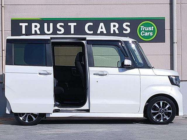 Ｎ－ＢＯＸカスタム Ｇ・Ｌホンダセンシング　禁煙車／衝突軽減／パワスラ／ナビ／バックカメラ／ＥＴＣ／クルコン／フルセグ／Ｂｌｕｅｔｏｏｔｈ／ＤＶＤ再生／ＣＤ／オートエアコン／プッシュスタート／ＬＥＤヘッドライト／１４インチアルミ／（20枚目）