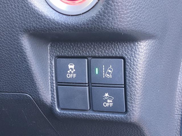 Ｎ－ＢＯＸカスタム Ｇ・Ｌホンダセンシング　禁煙車／衝突軽減／パワスラ／ナビ／バックカメラ／ＥＴＣ／クルコン／フルセグ／Ｂｌｕｅｔｏｏｔｈ／ＤＶＤ再生／ＣＤ／オートエアコン／プッシュスタート／ＬＥＤヘッドライト／１４インチアルミ／（50枚目）