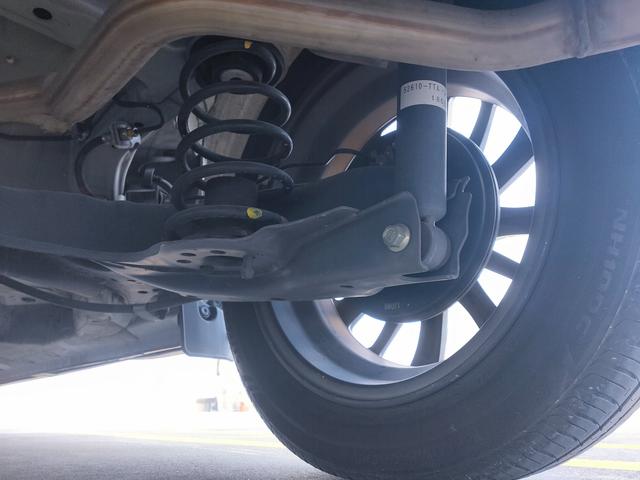 Ｎ－ＢＯＸカスタム Ｇ・Ｌホンダセンシング　禁煙車／衝突軽減／パワスラ／ナビ／バックカメラ／ＥＴＣ／クルコン／フルセグ／Ｂｌｕｅｔｏｏｔｈ／ＤＶＤ再生／ＣＤ／オートエアコン／プッシュスタート／ＬＥＤヘッドライト／１４インチアルミ／（74枚目）