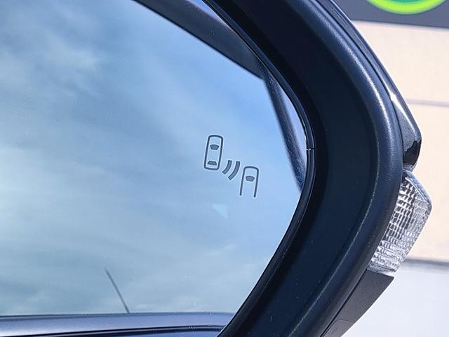 カローラスポーツ Ｇ　禁煙車／トヨタ・セーフティ・センス／ブラインドスポットモニター／スマートキー／クルーズコントロール／ナビ／Ｂｌｕｅｔｏｏｔｈ／フルセグ／ＤＶＤ再生／バックカメラ／ＬＥＤヘッドライト／ＥＴＣ／（4枚目）