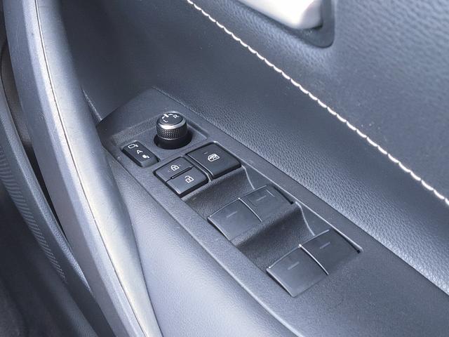 カローラスポーツ Ｇ　禁煙車／トヨタ・セーフティ・センス／ブラインドスポットモニター／スマートキー／クルーズコントロール／ナビ／Ｂｌｕｅｔｏｏｔｈ／フルセグ／ＤＶＤ再生／バックカメラ／ＬＥＤヘッドライト／ＥＴＣ／（36枚目）