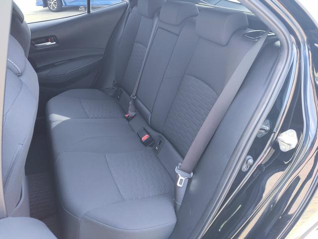 カローラスポーツ Ｇ　禁煙車／トヨタ・セーフティ・センス／ブラインドスポットモニター／スマートキー／クルーズコントロール／ナビ／Ｂｌｕｅｔｏｏｔｈ／フルセグ／ＤＶＤ再生／バックカメラ／ＬＥＤヘッドライト／ＥＴＣ／（45枚目）