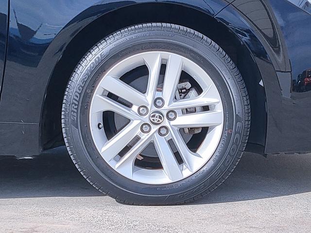 カローラスポーツ Ｇ　禁煙車／トヨタ・セーフティ・センス／ブラインドスポットモニター／スマートキー／クルーズコントロール／ナビ／Ｂｌｕｅｔｏｏｔｈ／フルセグ／ＤＶＤ再生／バックカメラ／ＬＥＤヘッドライト／ＥＴＣ／（65枚目）