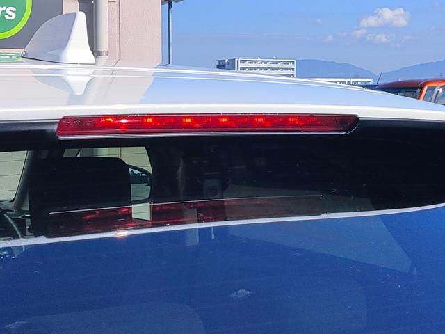 ヴェゼル e:HEV X 禁煙車/ホンダセンシング/OPカラー/クルコン/9インチナビ/Bluetooth/フルセグ/バックカメラ/ワイヤレス充電/LEDヘッドライト/ETC/プッシュスタート/スマートキー/16AW(36枚目)