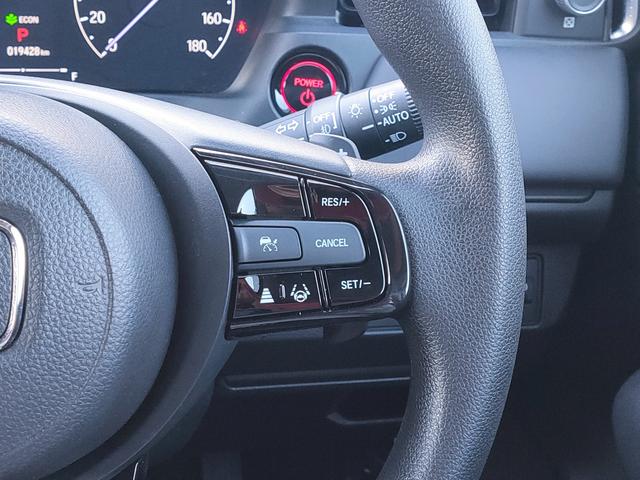 ヴェゼル e:HEV X 禁煙車/ホンダセンシング/OPカラー/クルコン/9インチナビ/Bluetooth/フルセグ/バックカメラ/ワイヤレス充電/LEDヘッドライト/ETC/プッシュスタート/スマートキー/16AW(40枚目)