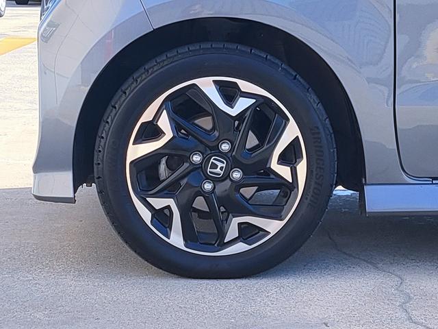 Ｎ－ＢＯＸカスタム Ｇ・Ｌターボホンダセンシング　禁煙／ホンダセンシング／両側パワスラ／ナビ／地デジ／Ｂｌｕｅｔｏｏｔｈ／ＥＴＣ／８スピーカー／クルコン／パドルシフト／スマートキー／プッシュスタート／フルＬＥＤヘッド／ハーフレザーシート／（61枚目）