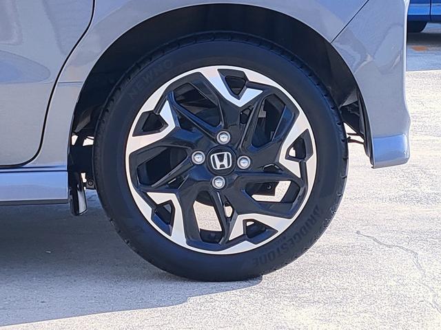 Ｎ－ＢＯＸカスタム Ｇ・Ｌターボホンダセンシング　禁煙／ホンダセンシング／両側パワスラ／ナビ／地デジ／Ｂｌｕｅｔｏｏｔｈ／ＥＴＣ／８スピーカー／クルコン／パドルシフト／スマートキー／プッシュスタート／フルＬＥＤヘッド／ハーフレザーシート／（62枚目）