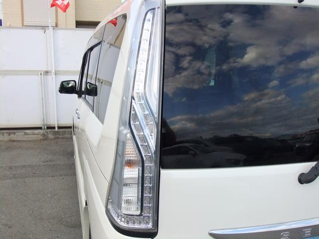 セレナ ハイウェイスターG S-HVアドバンスドセーフティ 修復歴無 スマートキー 両側電動スライドドア SDナビ Bluetooth CD DVD TV アランドビューカメラ Bカメラ ETC アルミホイール HIDヘッドライト フロントフォグ オートライト(16枚目)