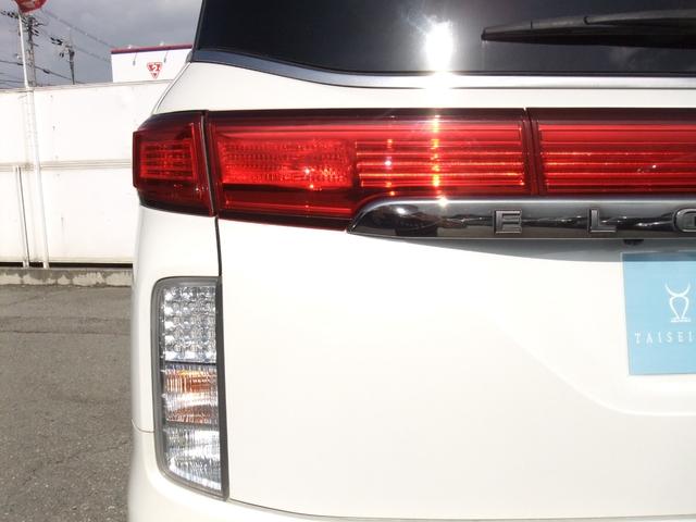 当社のお車を見ていただき誠にありがとうございます。お客様のご希望に出来る限りお答え出来るようスタッフ一同頑張って参ります。