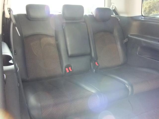 当社のお車を見ていただき誠にありがとうございます。お客様のご希望に出来る限りお答え出来るようスタッフ一同頑張って参ります。