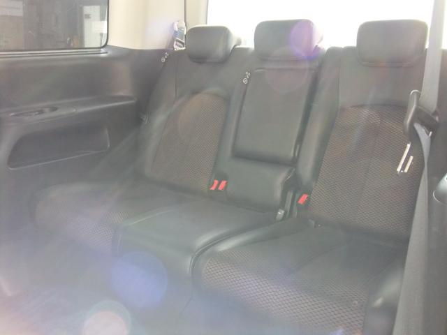 当社のお車を見ていただき誠にありがとうございます。お客様のご希望に出来る限りお答え出来るようスタッフ一同頑張って参ります。