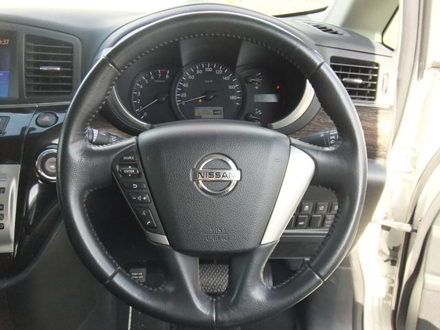 当社のお車を見ていただき誠にありがとうございます。お客様のご希望に出来る限りお答え出来るようスタッフ一同頑張って参ります。