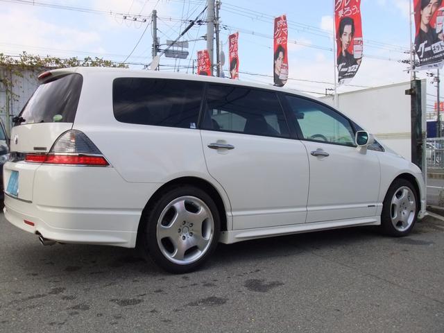 当社のお車を見ていただき誠にありがとうございます。お客様のご希望に出来る限りお答え出来るようスタッフ一同頑張って参ります。