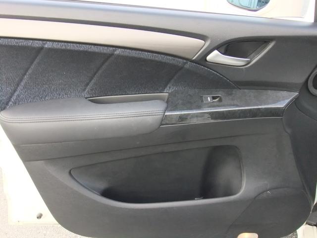 当社のお車を見ていただき誠にありがとうございます。お客様のご希望に出来る限りお答え出来るようスタッフ一同頑張って参ります。