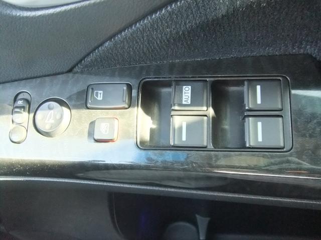 オデッセイ アブソルート　修復歴無　サンルーフ　キーレス　ＨＤＤナビ　ＥＴＣ　バックカメラ　ＨＩＤヘッドライト　フロントフォグライト　エアロ　アルミホイール　ハーフレザーシート　クルーズコントロール　３列シート（52枚目）