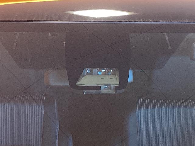 ヴォクシー ＺＳ　煌ＩＩ　ＥＴＣ　バックカメラ　ナビ　ＴＶ　クリアランスソナー　オートクルーズコントロール　レーンアシスト　衝突被害軽減システム　両側電動スライドドア　オートマチックハイビーム　オートライト（27枚目）