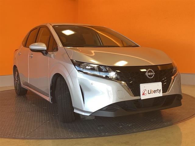 ノート X バックカメラ ナビ TV クリアランスソナー 衝突被害軽減システム オートマチックハイビーム オートライト スマートキー シートヒーター CVT 盗難防止システム 衝突安全ボディ(16枚目)