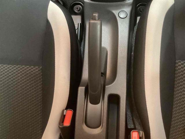 ノート ｅ－パワー　Ｘ　全周囲カメラ　ナビ　クリアランスソナー　レーンアシスト　衝突被害軽減システム　アルミホイール　オートライト　スマートキー　電動格納ミラー　ＣＶＴ　盗難防止システム　衝突安全ボディ　ＡＢＳ　ＥＳＣ（10枚目）