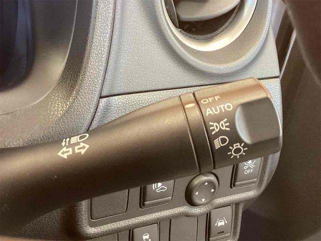 ノート ｅ－パワー　Ｘ　全周囲カメラ　ナビ　クリアランスソナー　レーンアシスト　衝突被害軽減システム　アルミホイール　オートライト　スマートキー　電動格納ミラー　ＣＶＴ　盗難防止システム　衝突安全ボディ　ＡＢＳ　ＥＳＣ（27枚目）